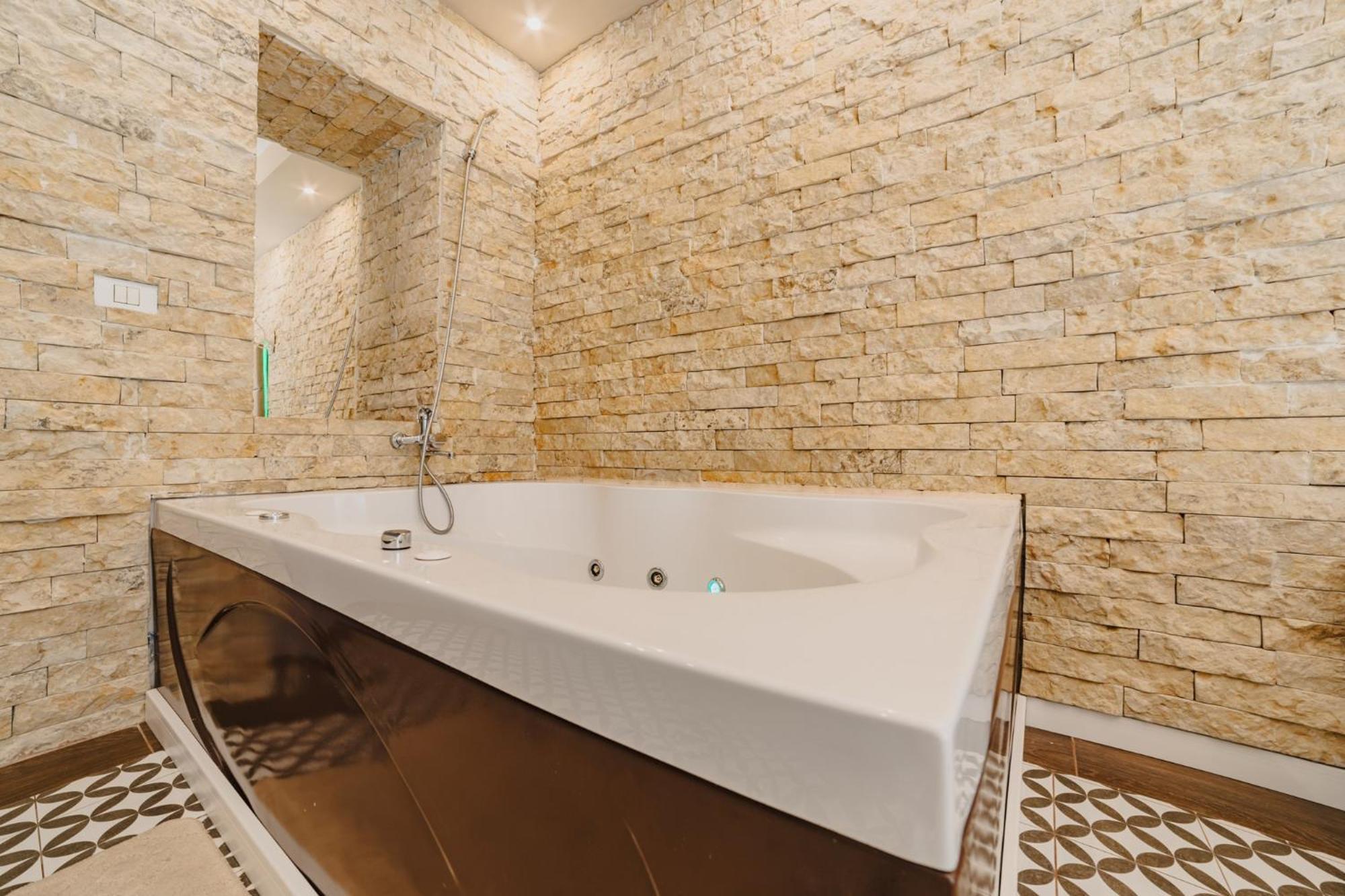 Romantic Jacuzzi Belleview Studio Синая Экстерьер фото