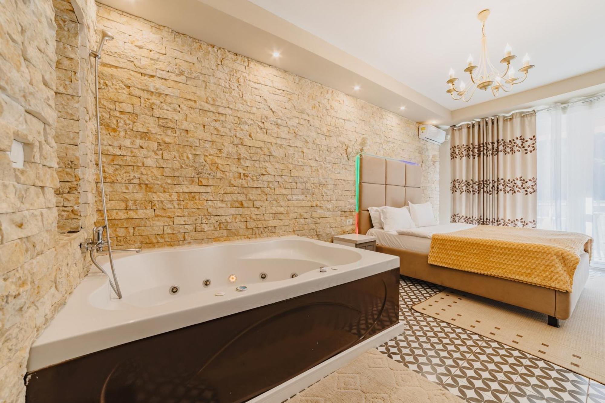 Romantic Jacuzzi Belleview Studio Синая Экстерьер фото